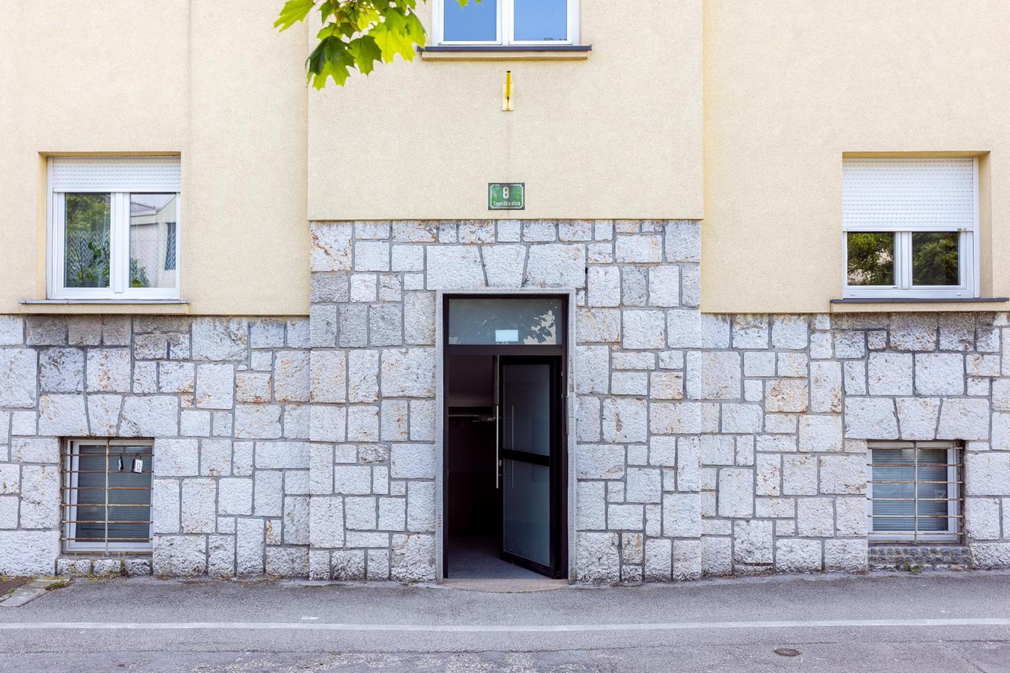 Large Two Bedroom Family App - Free Parking Ljubljana Buitenkant foto