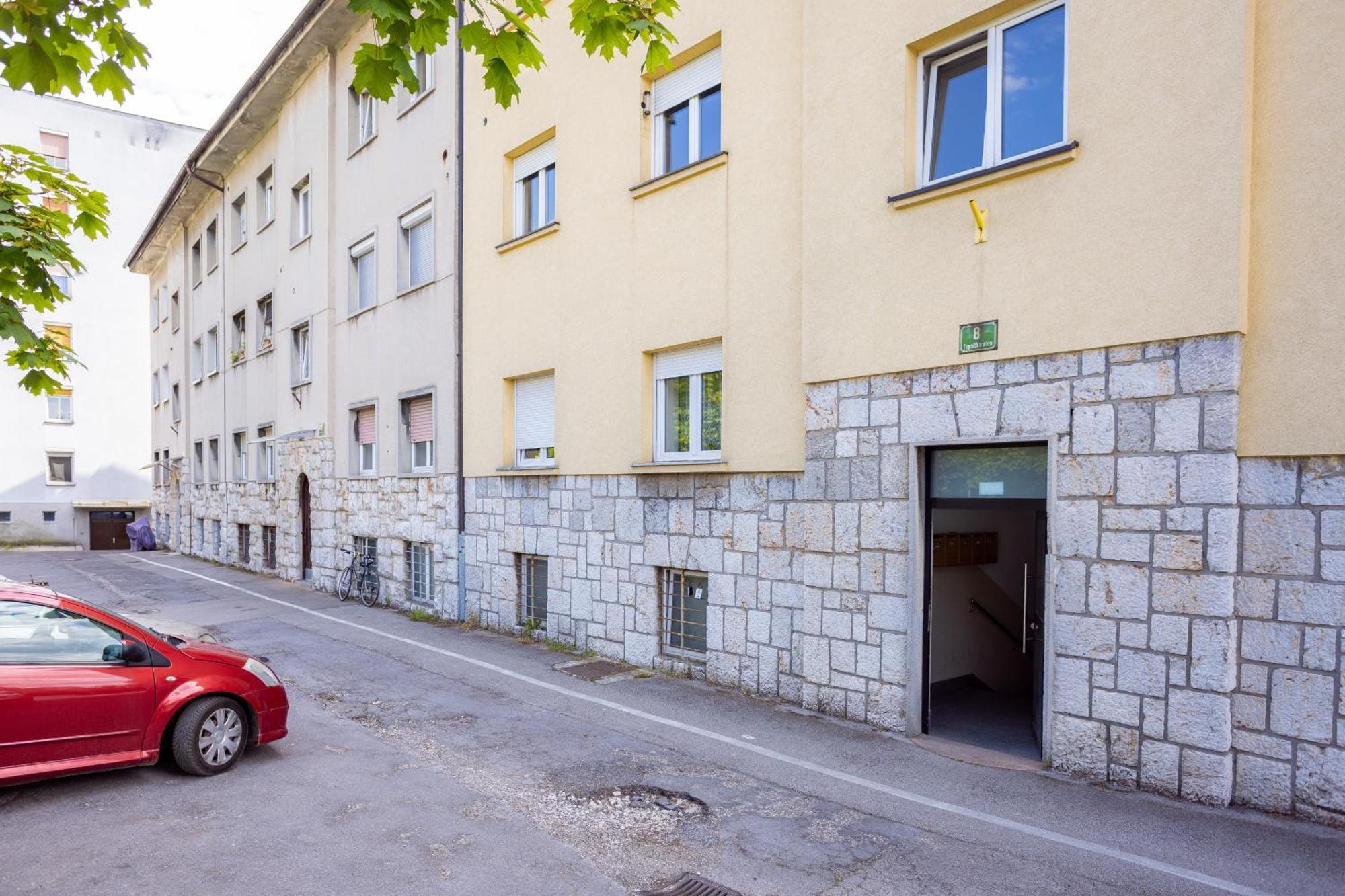 Large Two Bedroom Family App - Free Parking Ljubljana Buitenkant foto
