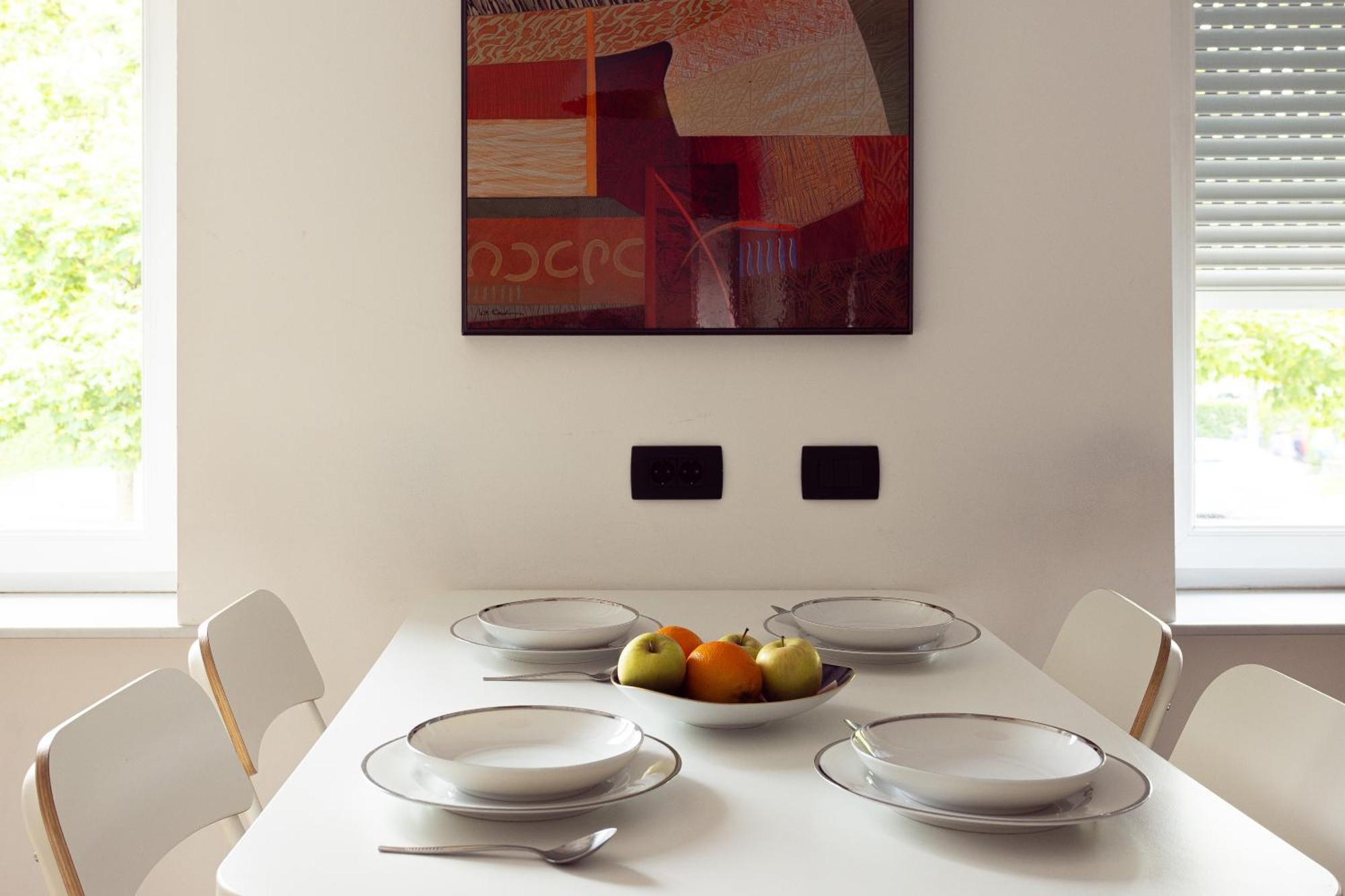 Large Two Bedroom Family App - Free Parking Ljubljana Buitenkant foto